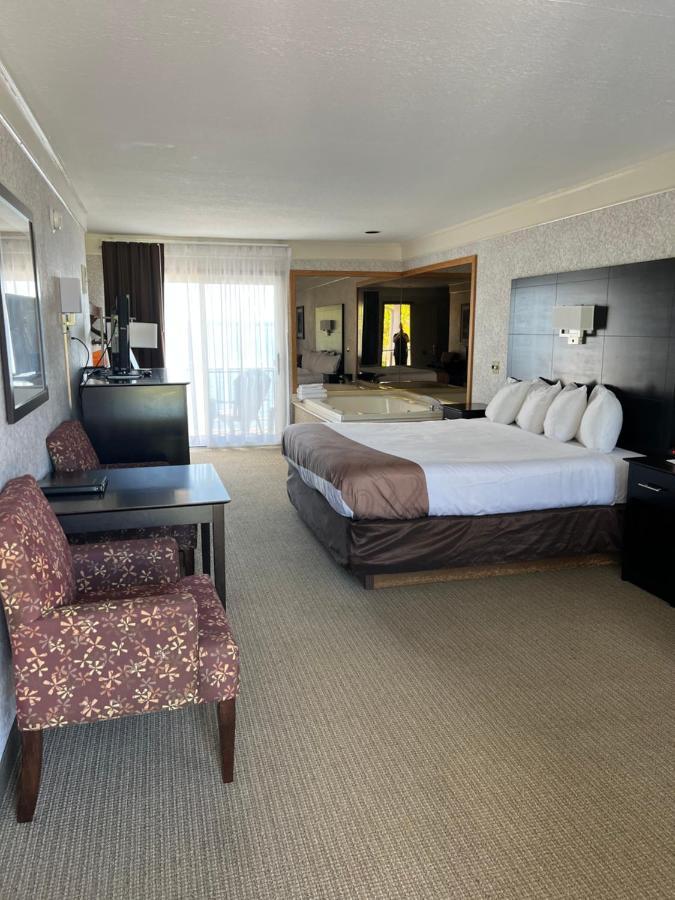 סיינט איגנס Quality Inn Lakefront מראה חיצוני תמונה