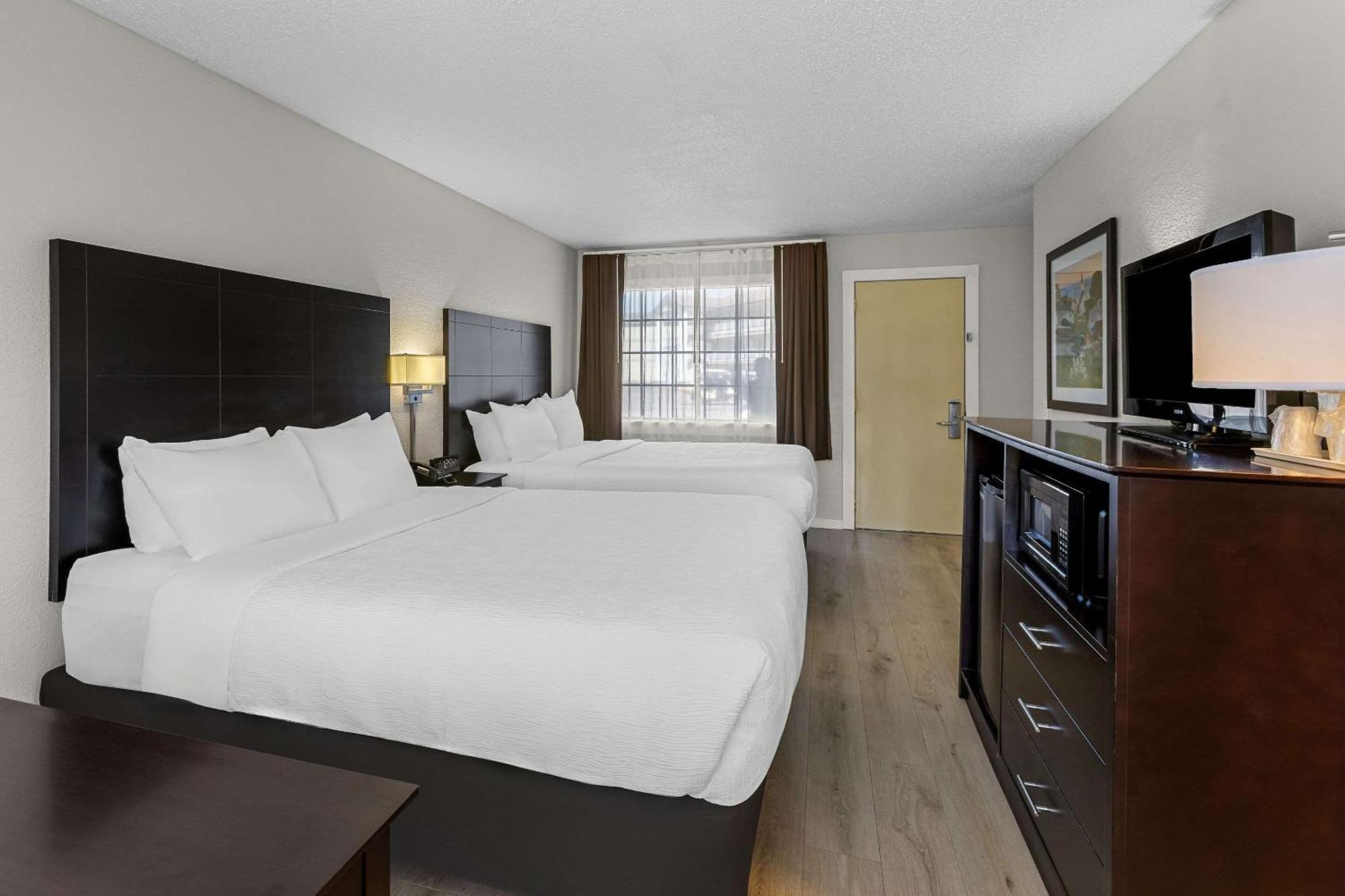 סיינט איגנס Quality Inn Lakefront מראה חיצוני תמונה