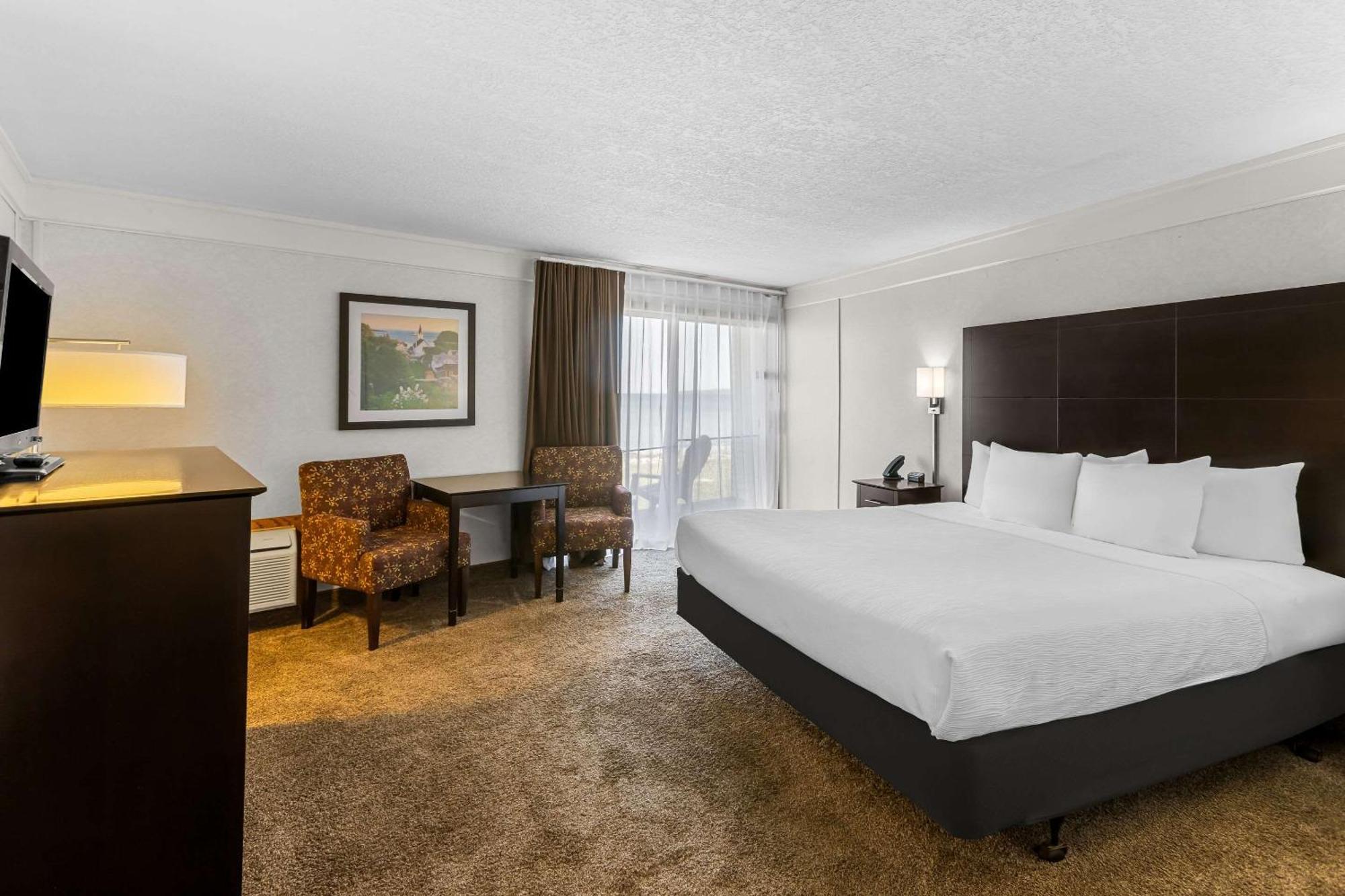 סיינט איגנס Quality Inn Lakefront מראה חיצוני תמונה