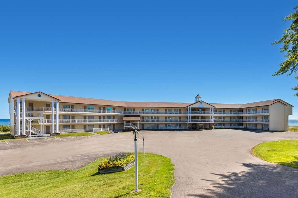 סיינט איגנס Quality Inn Lakefront מראה חיצוני תמונה